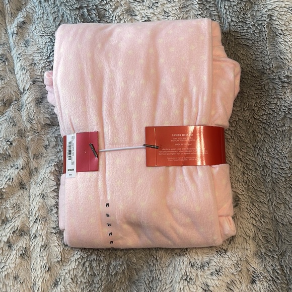 Adonna SleepWear - Picture 2 of 2